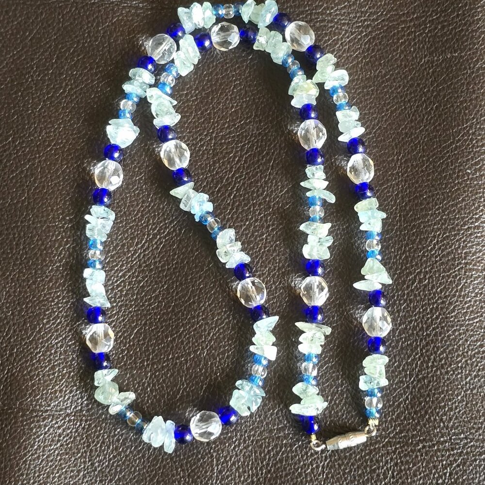 Glass & stone vintage necklace.